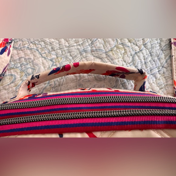 Lug Multicolor Ranger Bird Print Crossbody Bag - Picture 2 of 16